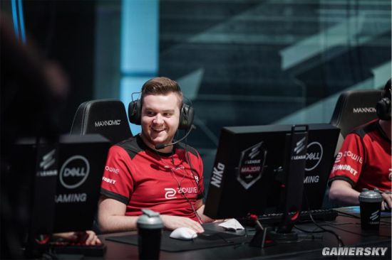 久违了！LvMao时隔1459天再次晋级全球总决赛