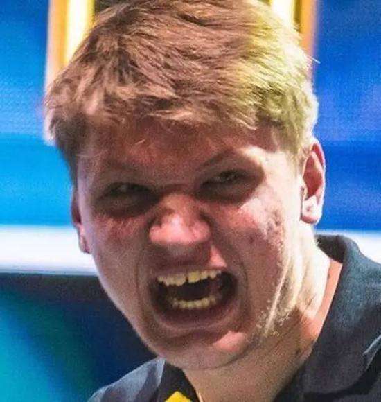 FPX官博为中单Care庆生：19岁新人还需成长，很荣幸与你一路同行